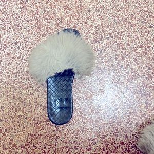 Fluffy slipper